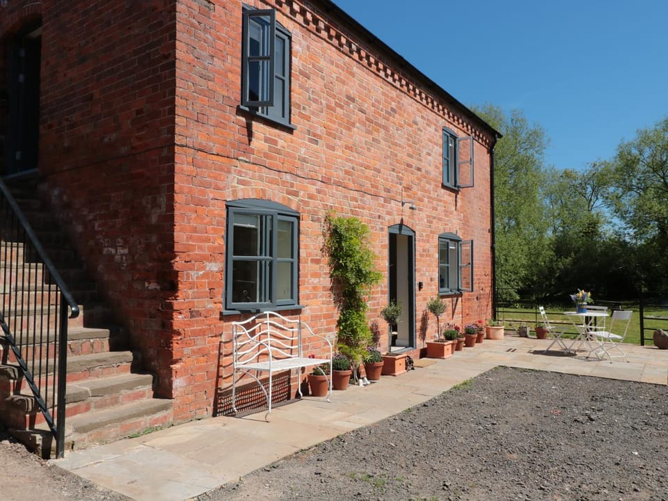 Granary 2 House in Wales