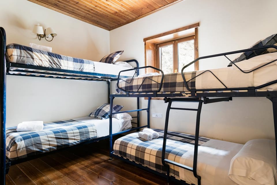 bunk bed