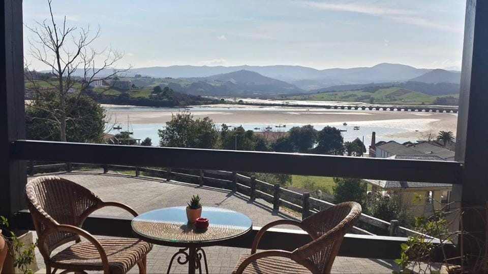 Posada El Labrador Country House in San Vicente de la Barquera