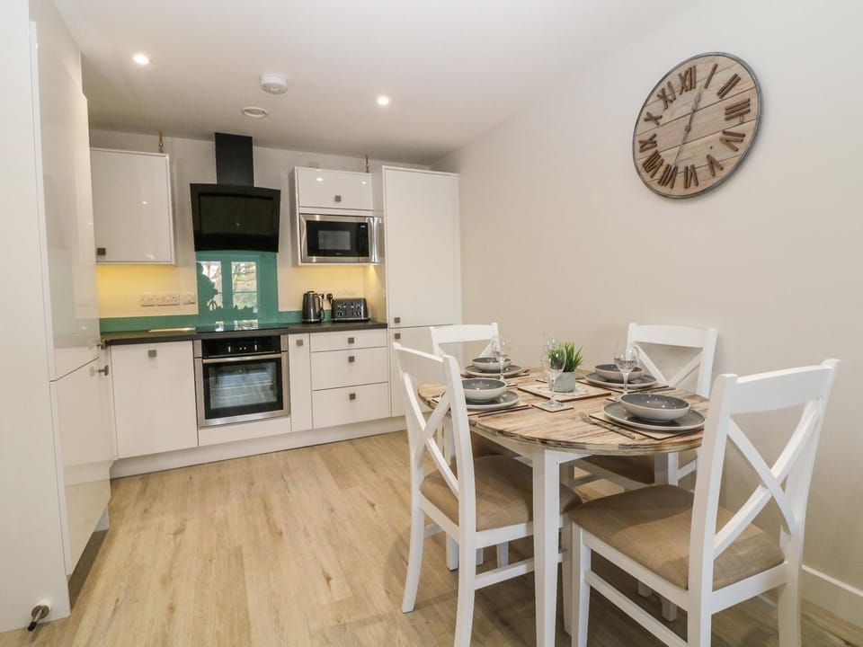 6 Bay View Apartment in Wales