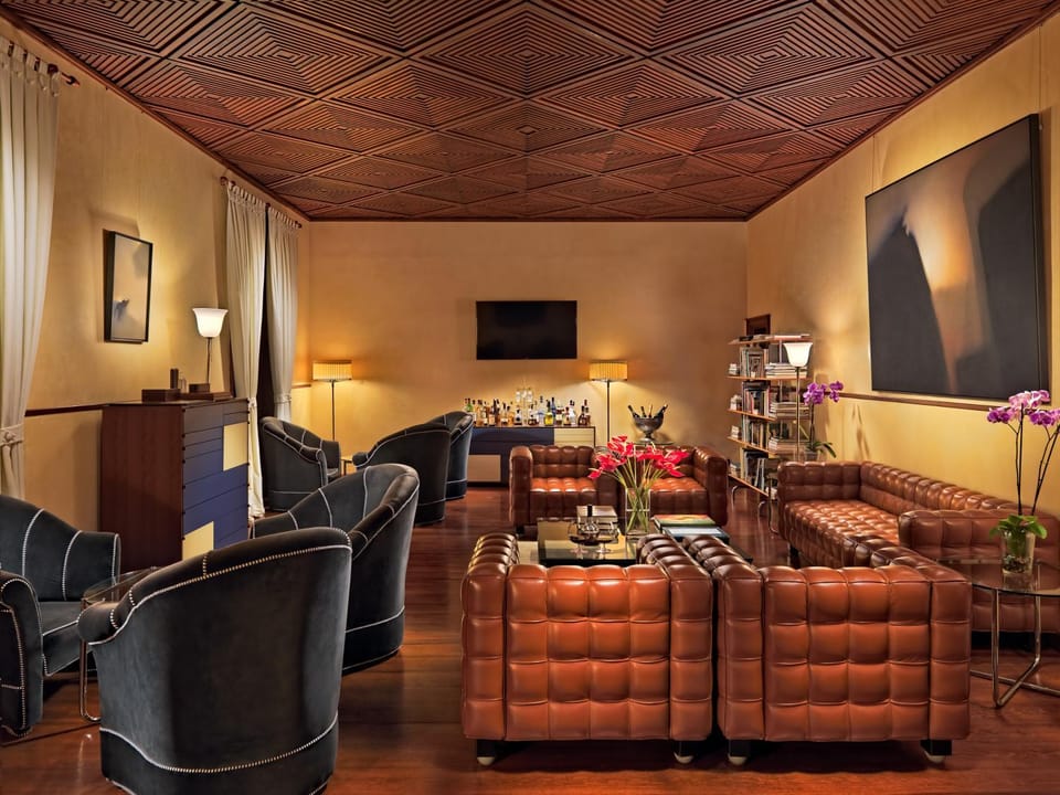 Lounge or bar