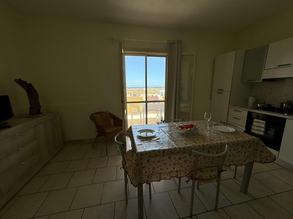 Balcony/Terrace, kitchen