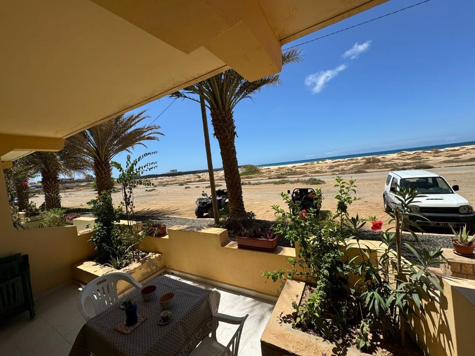 Property building, Balcony/Terrace, Sea view