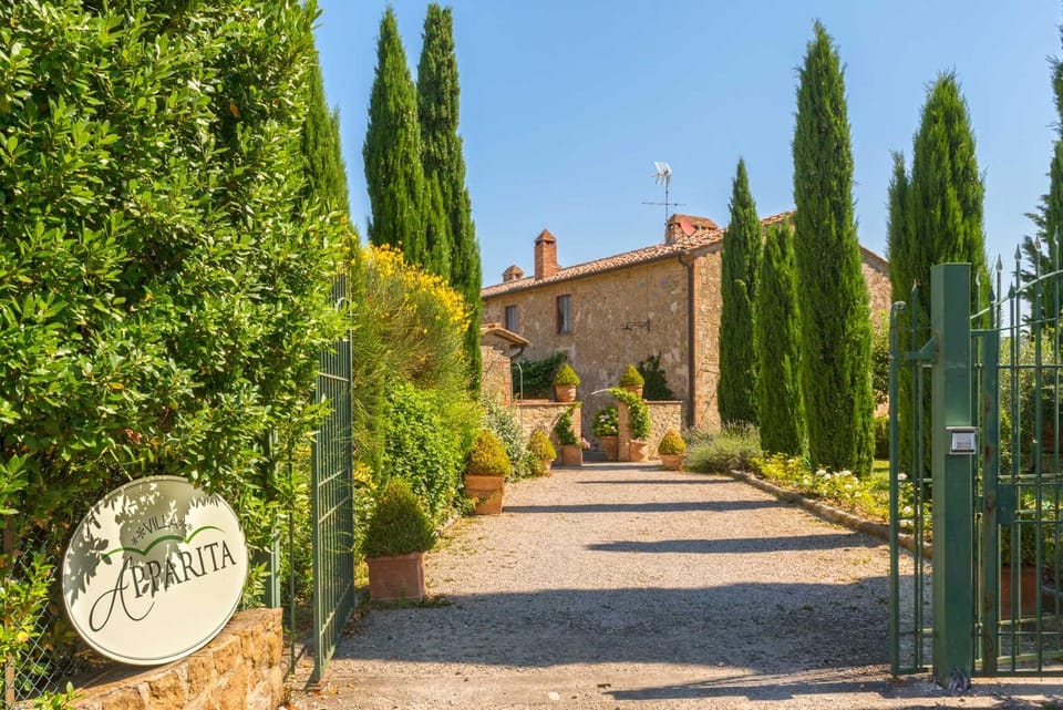 Property building, Facade/entrance, Property logo or sign