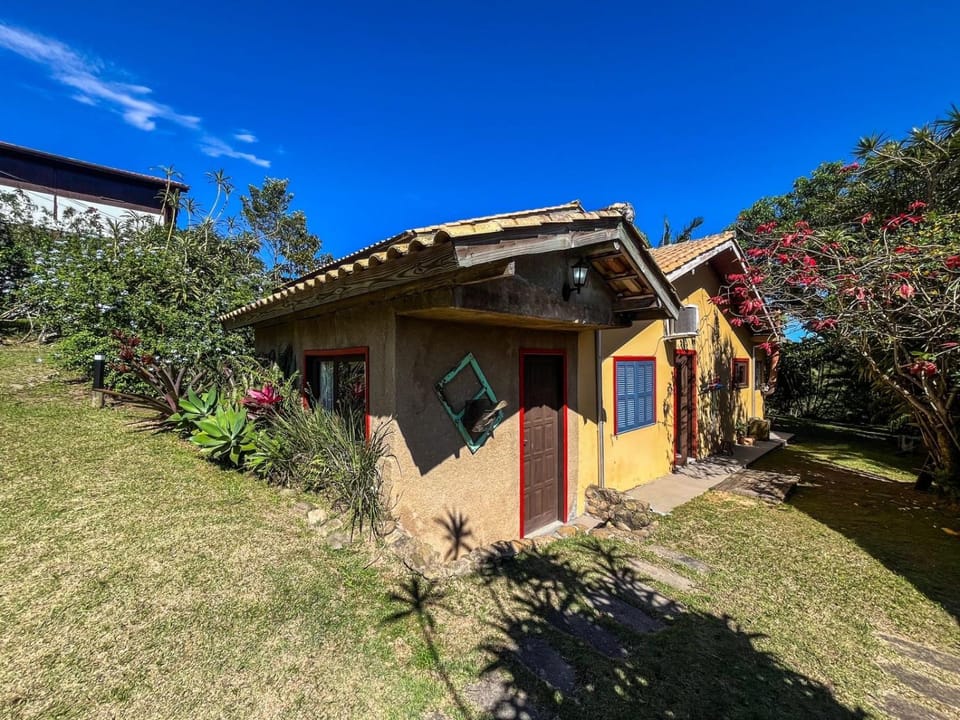 Casa do Sapê - Praia do Rosa House in Imbituba