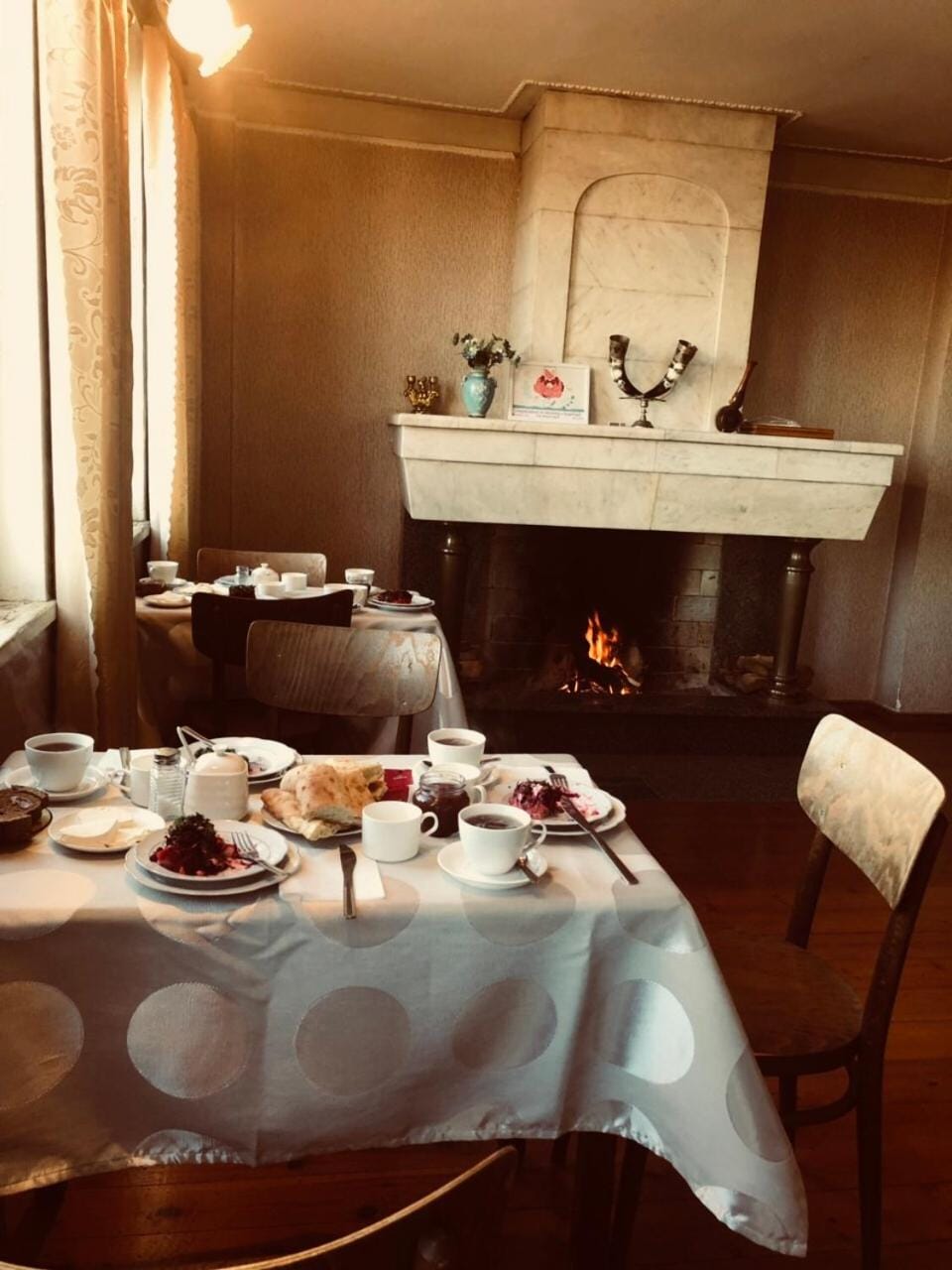 Dining area, Breakfast