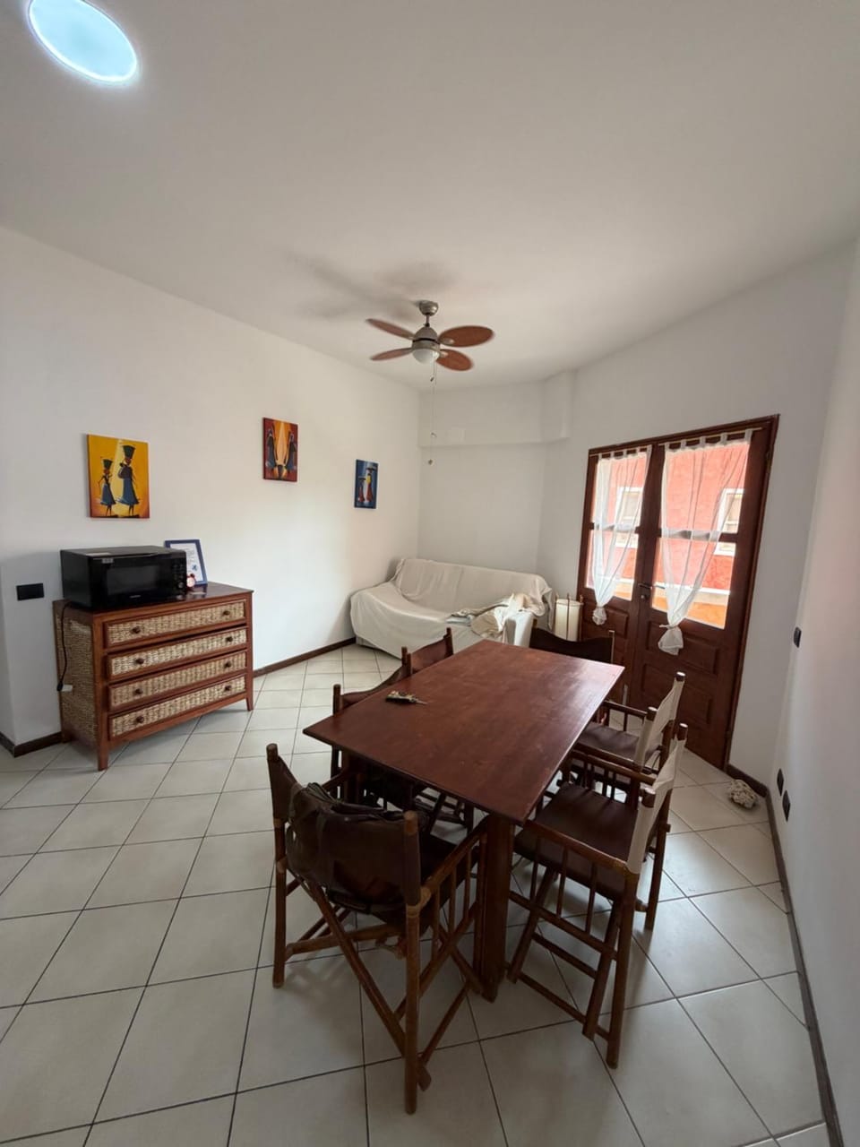 Kitchen or kitchenette, Living room, Seating area