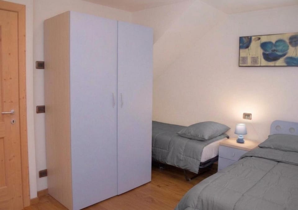 Bed, Bedroom, wardrobe