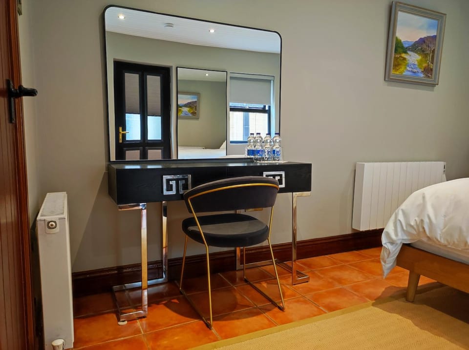 Ivy House Vacation rental in Galway