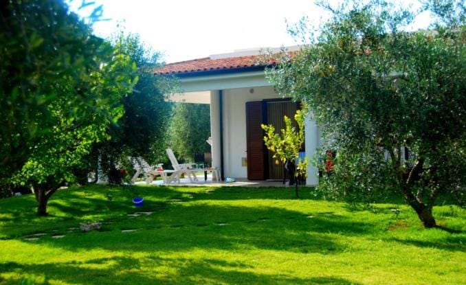 Property building, Garden, Garden view