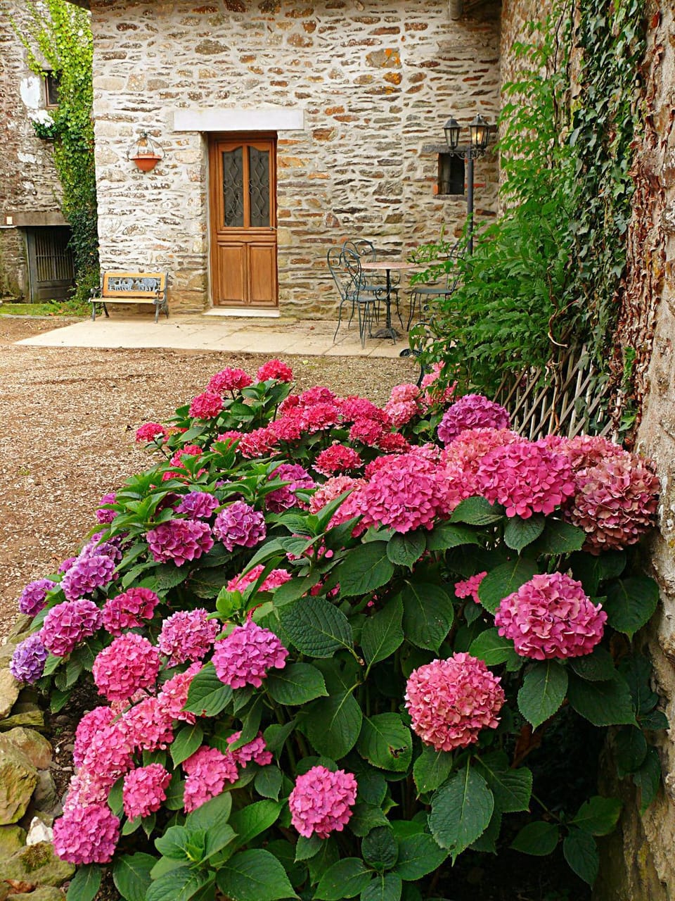 The Storyteller Apartment at Chateau Le Mur House in Brittany