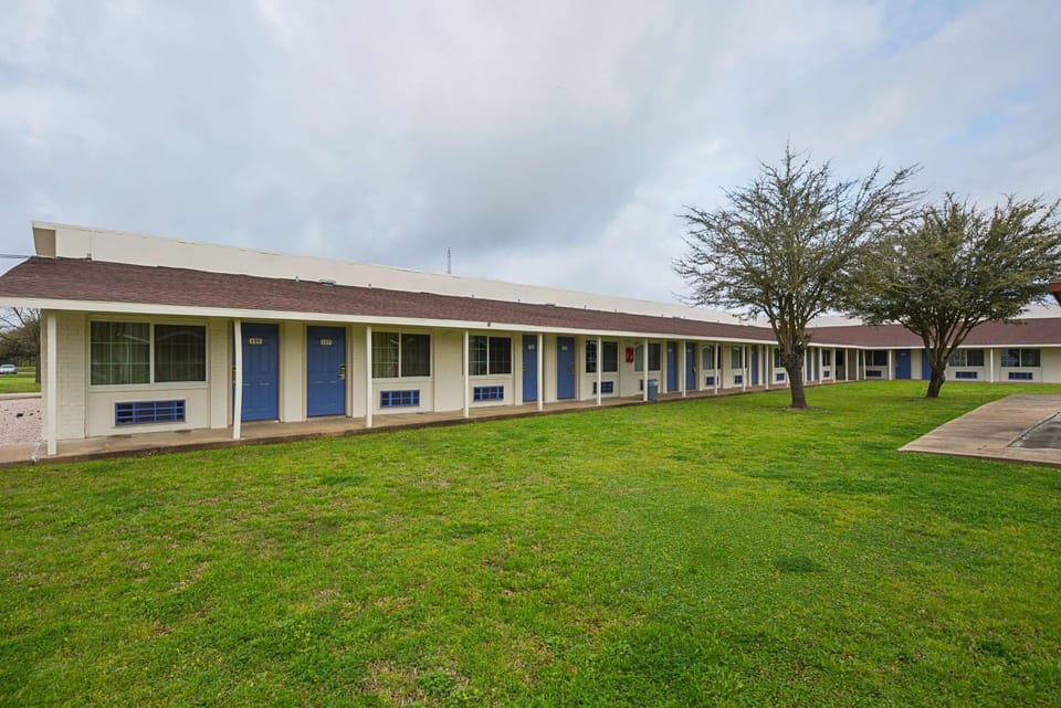 Property building, On site