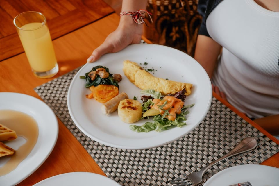 Restaurant/places to eat, Food and drinks, Food, Breakfast, Continental breakfast