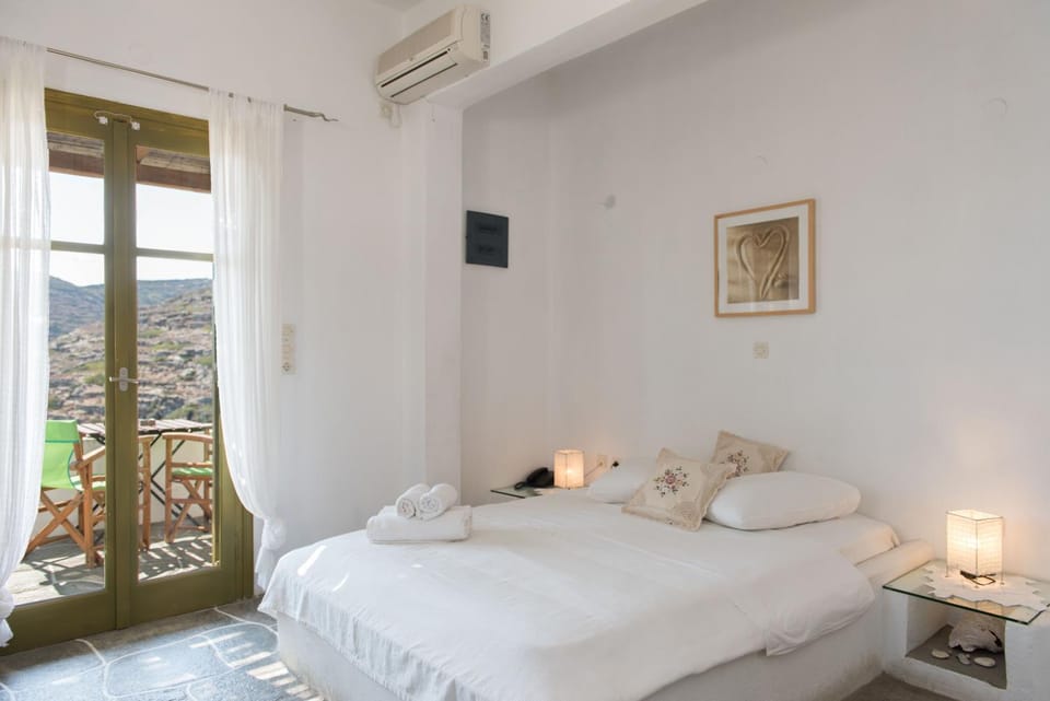 Agnanti Traditional Bed and Breakfast in Milos