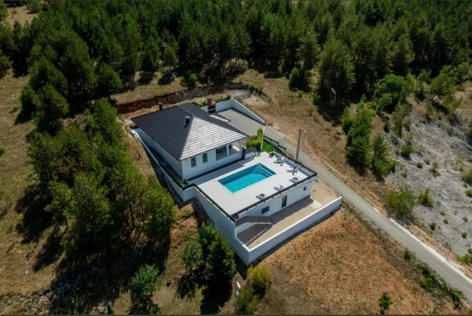 Holiday Home Luma House in Federation of Bosnia and Herzegovina
