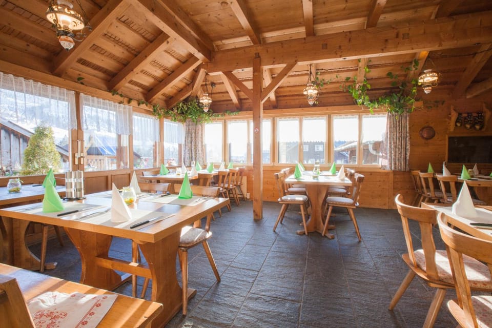 Decorative detail, On site, Mountain view, Street view