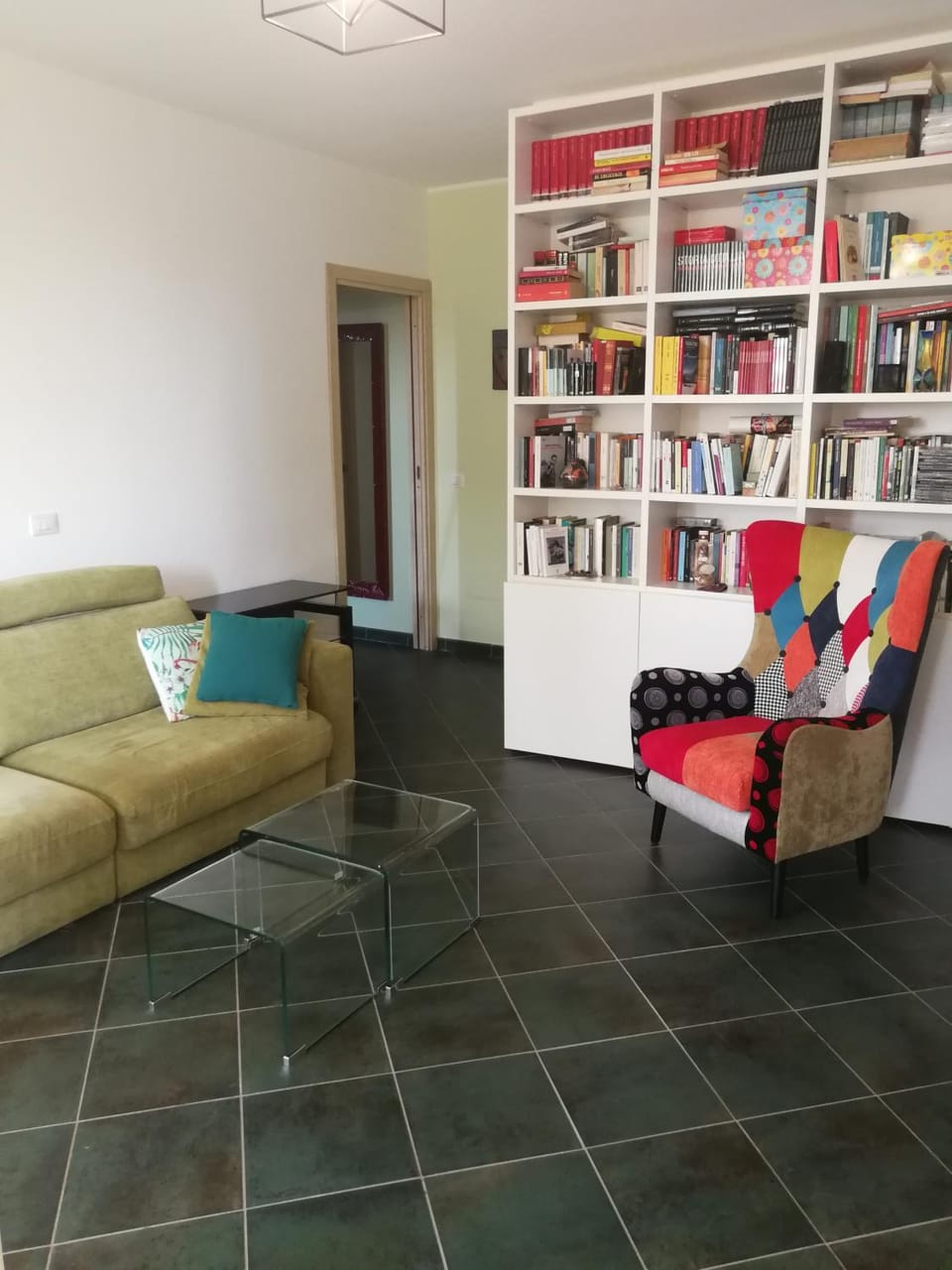 Library, Living room