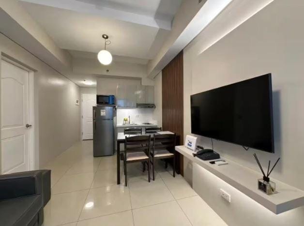 Amora Suites at the Beacon Makati Apartment in Pasay