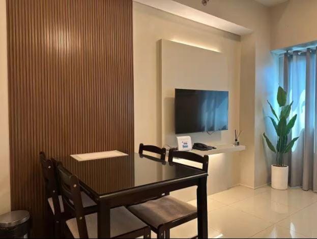 Amora Suites at the Beacon Makati Apartment in Pasay