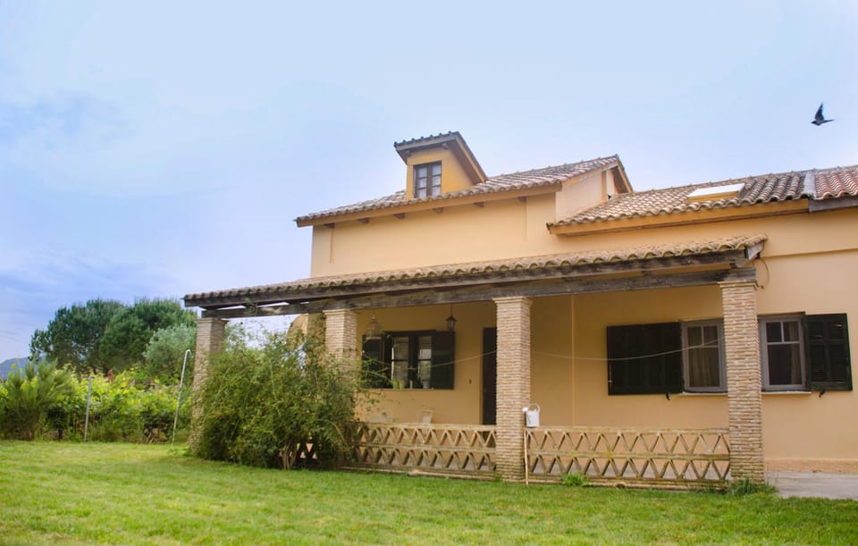 Facade/entrance, Garden view