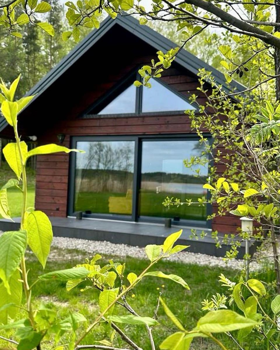 Property building, Spring, Day