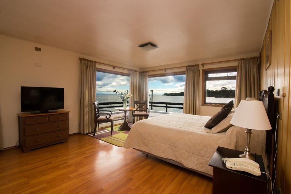 Balcony/Terrace, Lake view