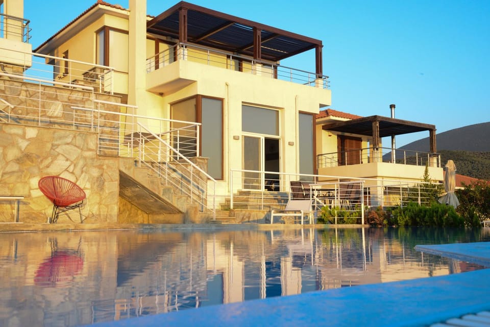 Property building, Swimming pool