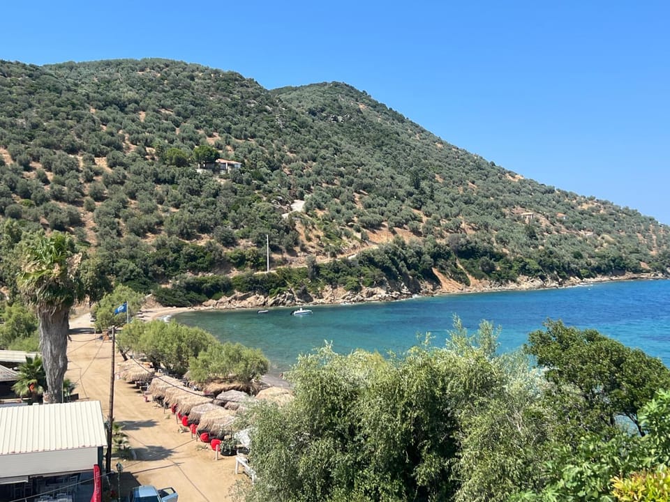 Day, Beach, Mountain view, Sea view