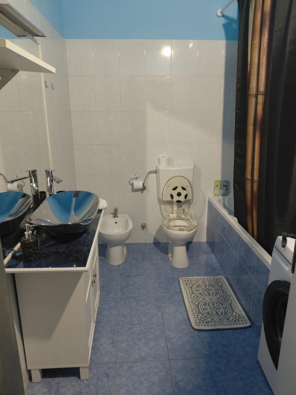 Toilet, Bathroom, Bath, bidet, flat iron, washing machine