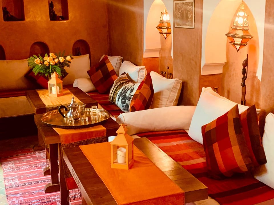 Lounge or bar