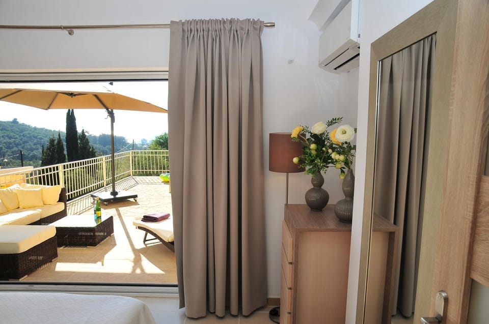 ARILLAS HILLSIDE VILLA 3 - Provence Villa in Corfu, Greece