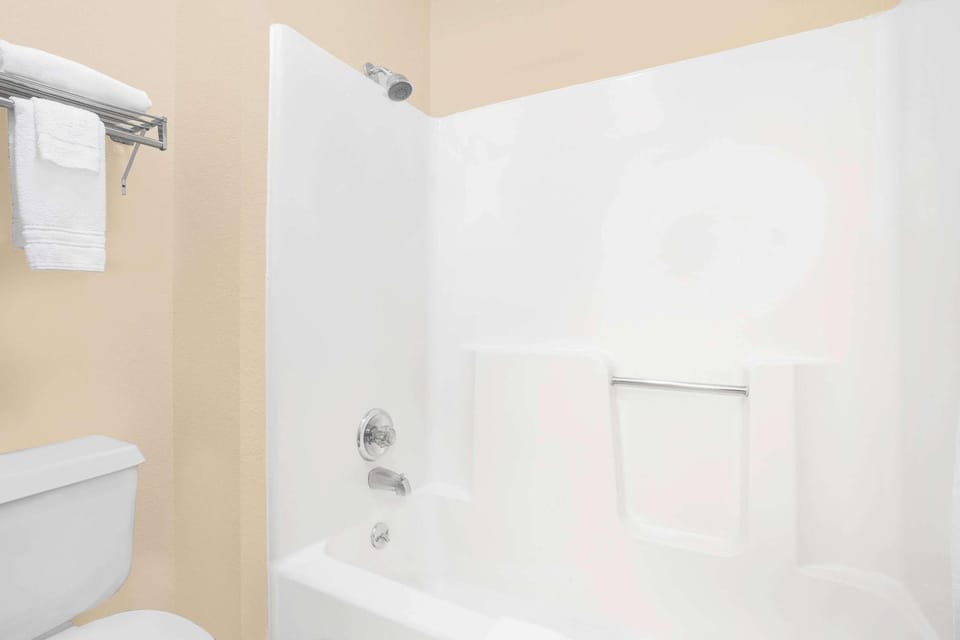 Bathroom, Photo of the whole room, On site