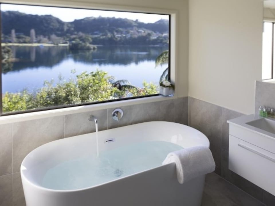 Natural landscape, Bathroom, Lake view, Mountain view, Bath