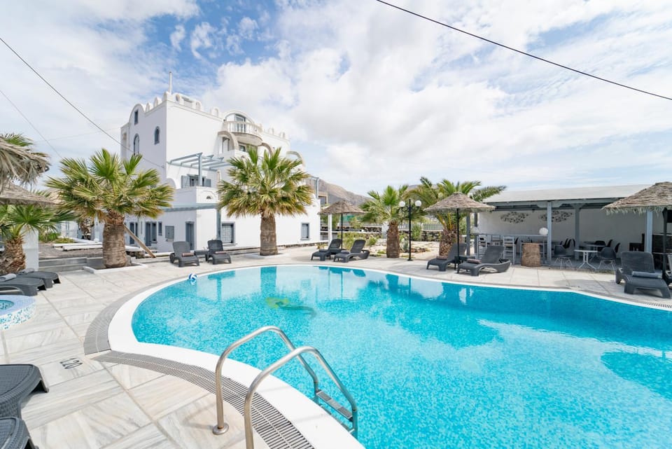 Pool view, Swimming pool