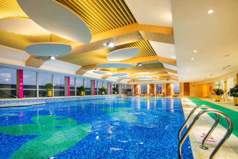 Pool view, Swimming pool