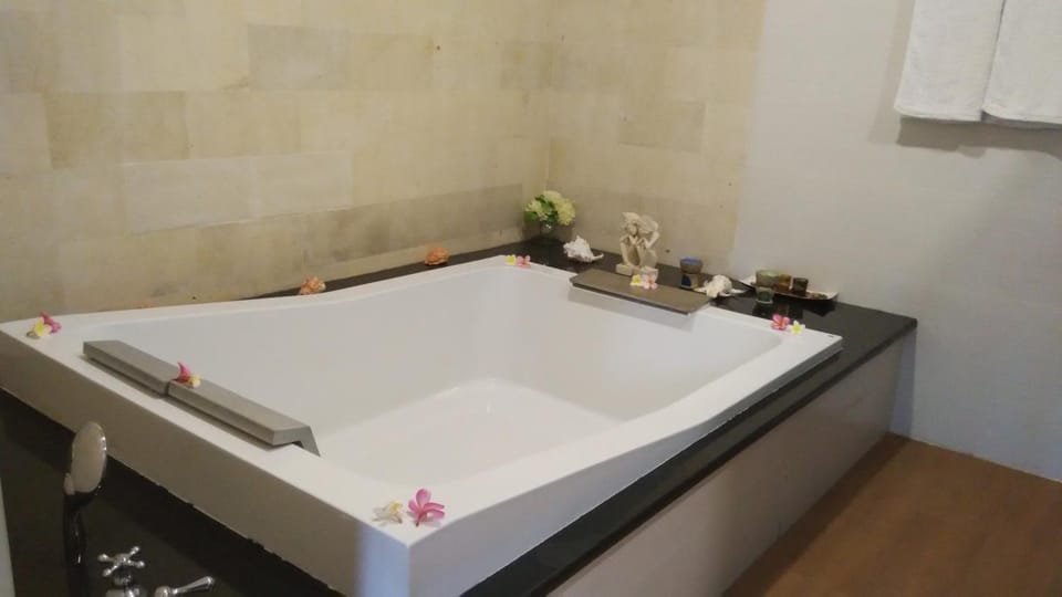 Hotel Melamun Campground/ 
RV Resort in Buleleng