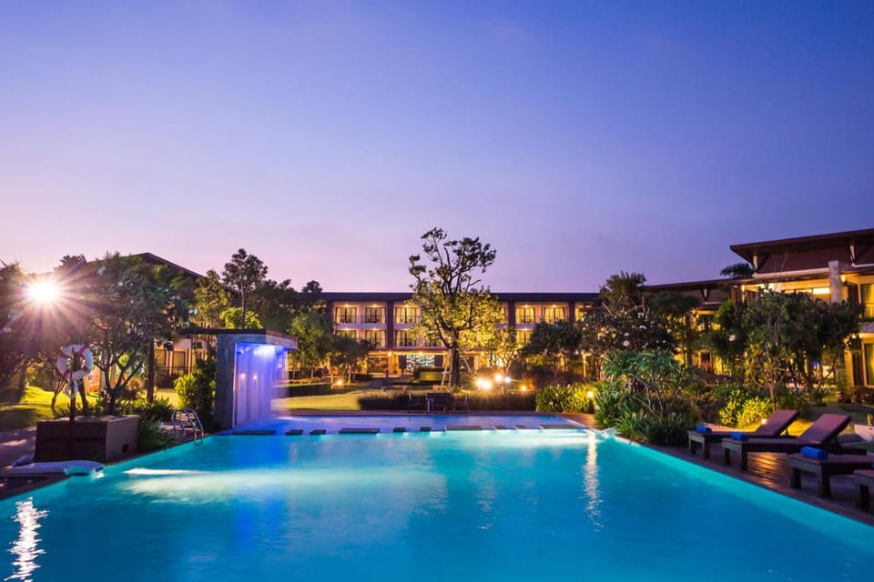 Property building, Swimming pool