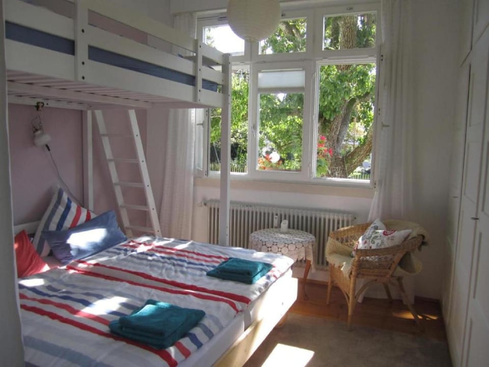 Property building, Living room, Bedroom
