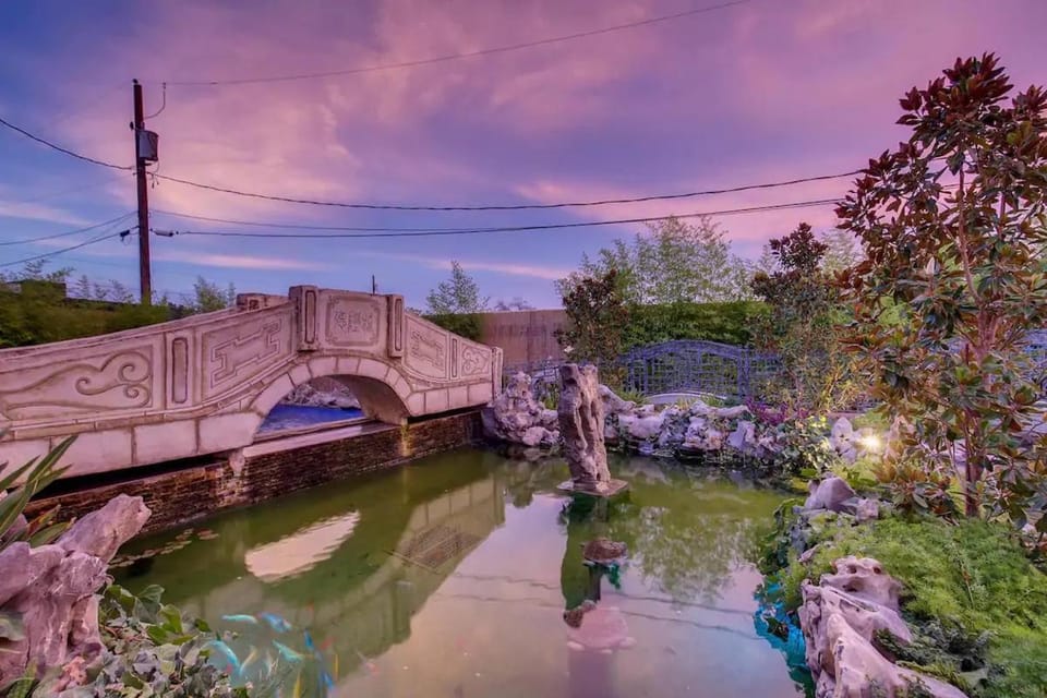 Villa Gordal - Enormous Villa in Las Vegas with 39 Sleeps Villa in Spring Valley