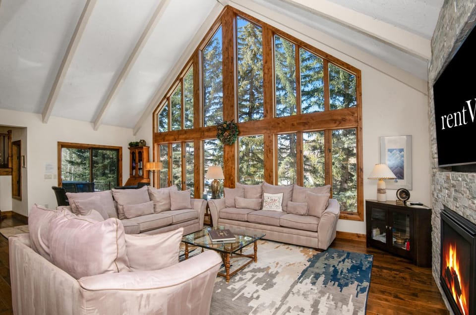 Glen Lyon Lodge House in Vail