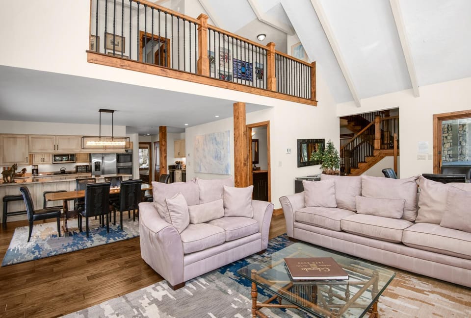 Glen Lyon Lodge House in Vail