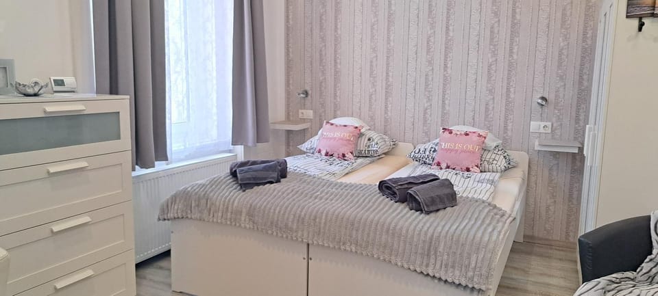 Pompár Belvárosi Apartmanok Apartment in Szeged