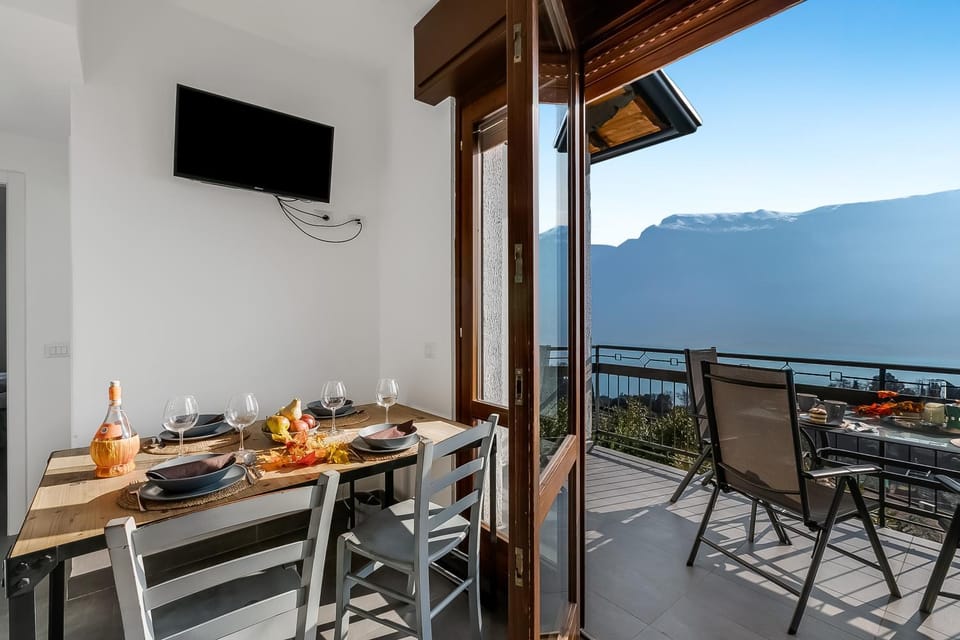 Balcony/Terrace, Dining area