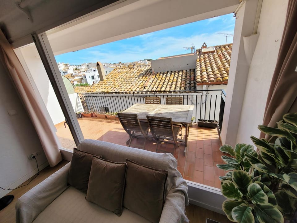 Marquina Apartment in Cadaqués