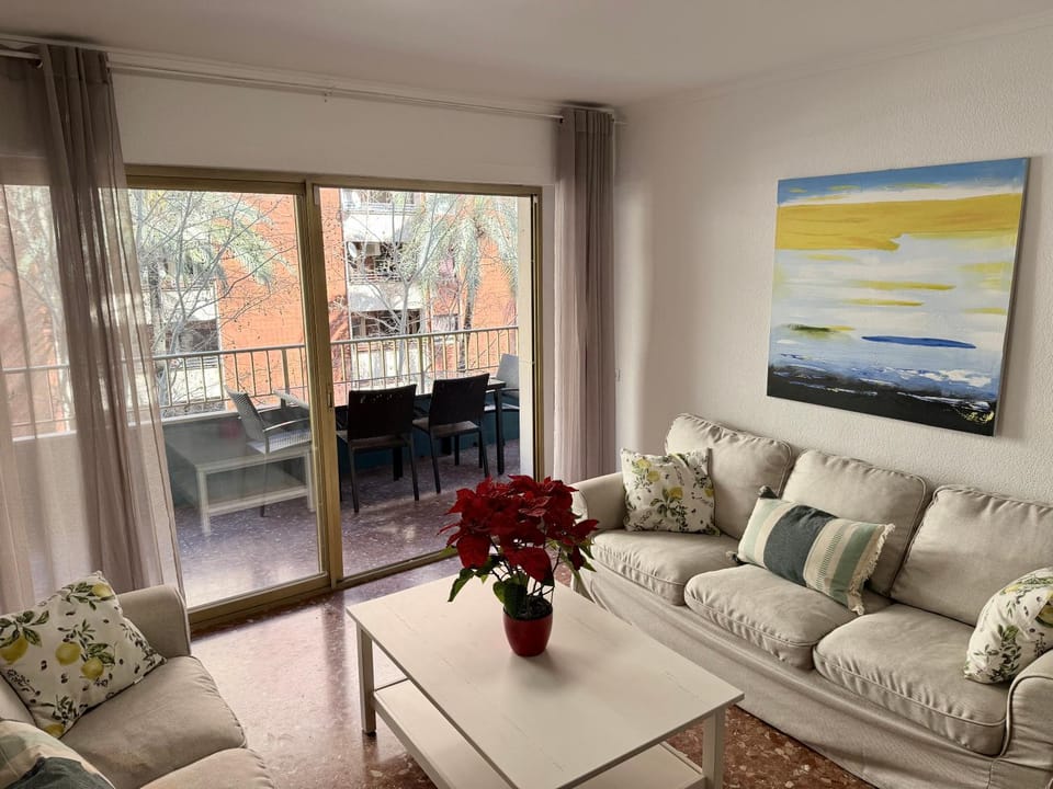 TV and multimedia, Balcony/Terrace, Living room, Seating area