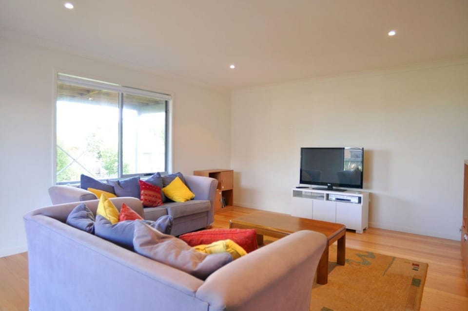 Chiaro Villa - Surf Side House in Inverloch