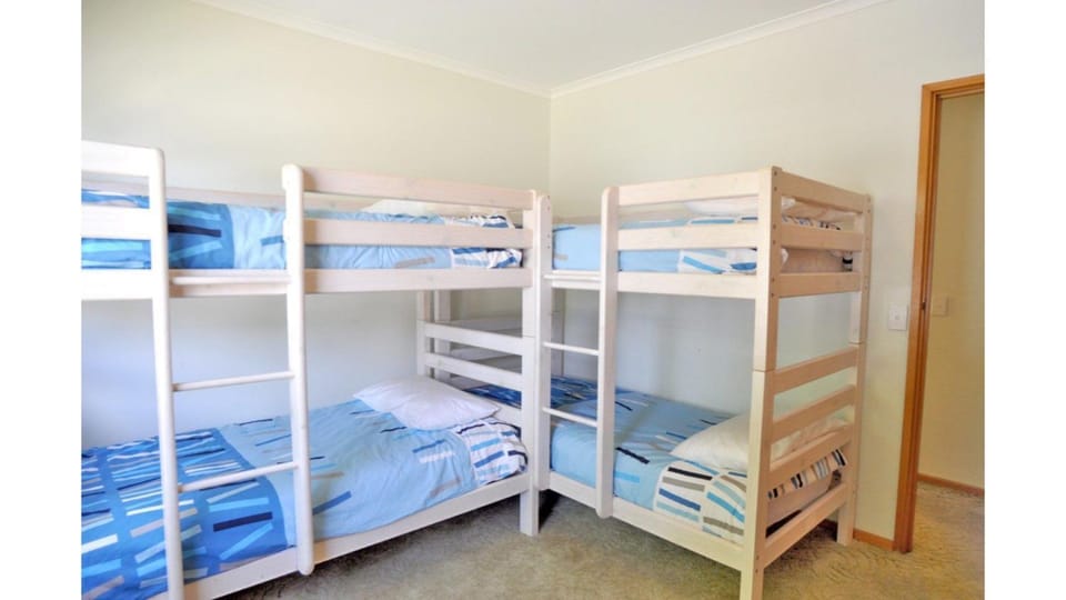 Family Retreat on Anderson House in Inverloch