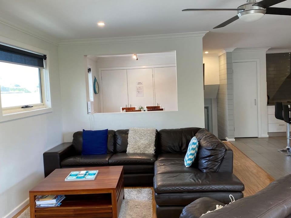 Melandy Main House House in Inverloch