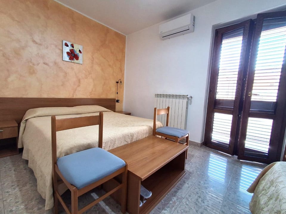 Balcony/Terrace, air conditioner