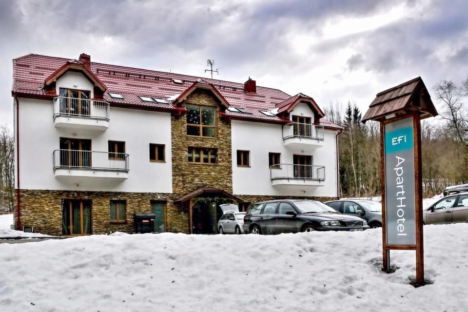 Property building, Day, Winter, Parking